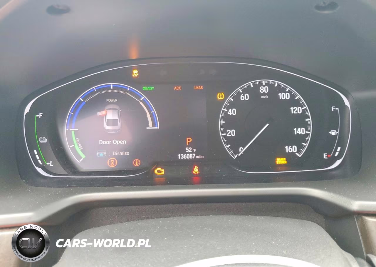 2018 Honda Accord Touring Hybrid VIN:1HGCV3F99JA009377 - 9