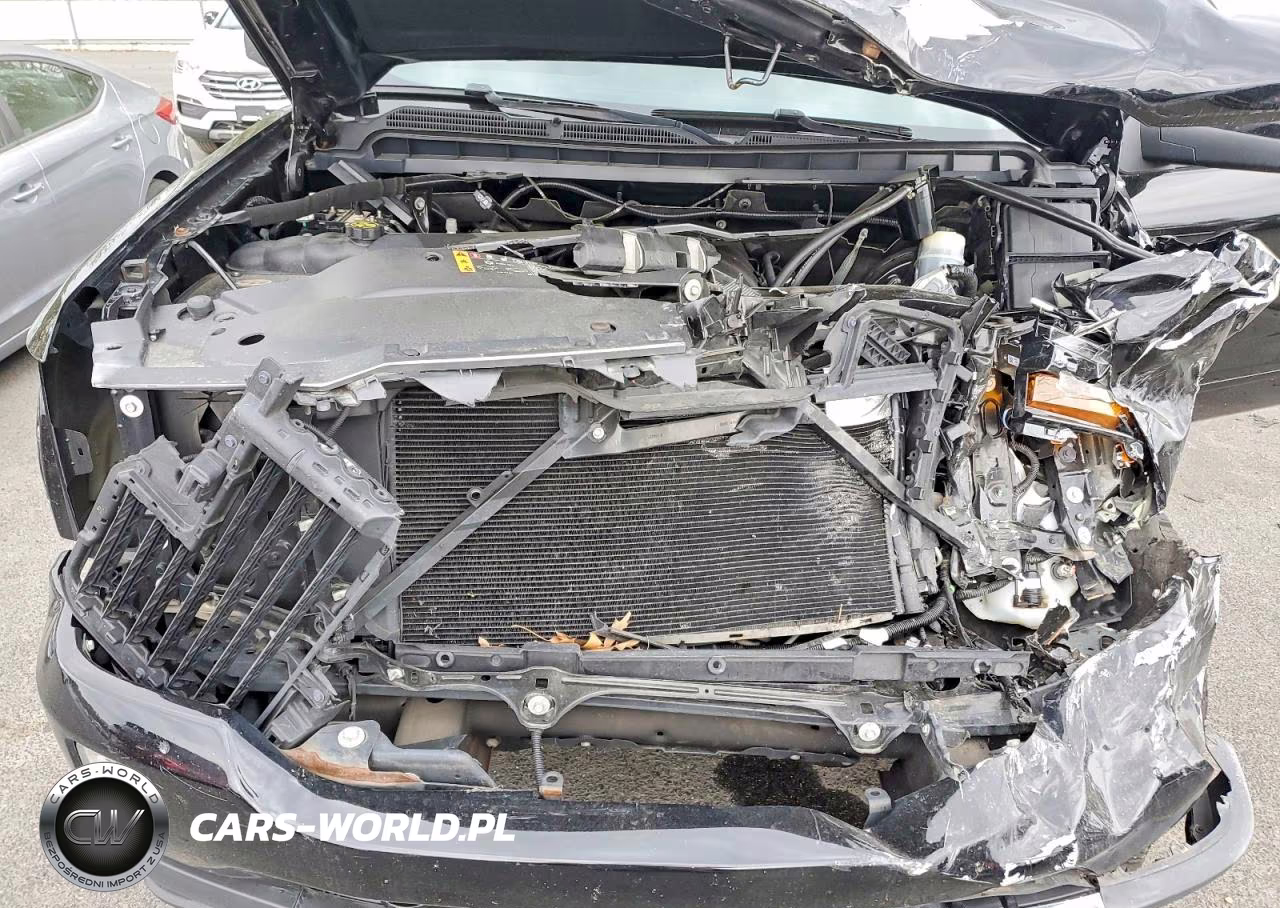 2018 Chevrolet Silverado K1500 Lt VIN:3GCUKREC1JG528940 - 11