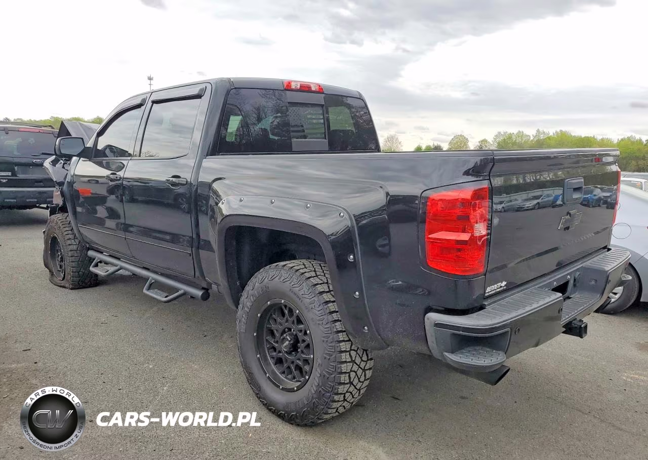 2018 Chevrolet Silverado K1500 Lt VIN:3GCUKREC1JG528940 - 2