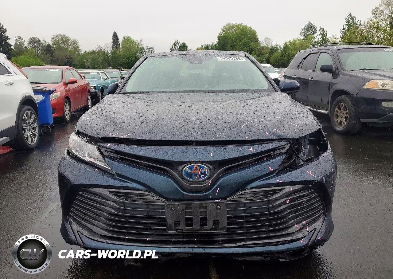 2020 Toyota Camry Le VIN:4T1C31AK5LU537630 - 5