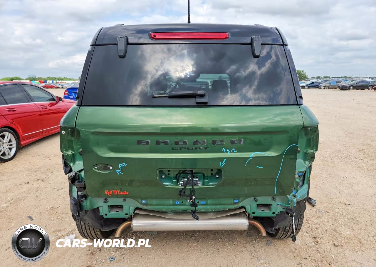 2024 Ford Bronco Sport Outer Banks VIN:3FMCR9C65RRF43716 - 6