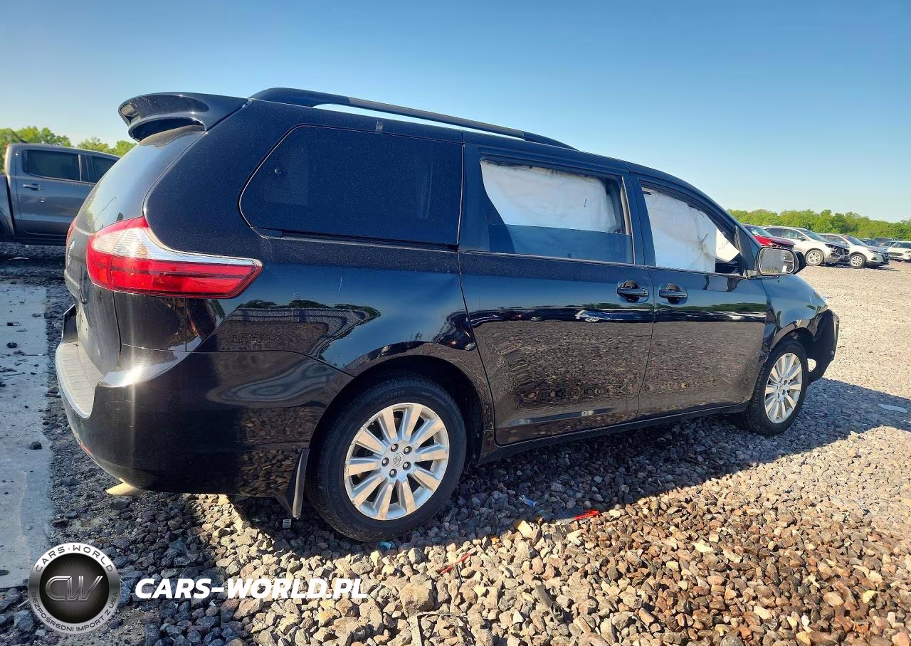 2015 Toyota Sienna Le VIN:5TDJK3DC3FS127898 - 3