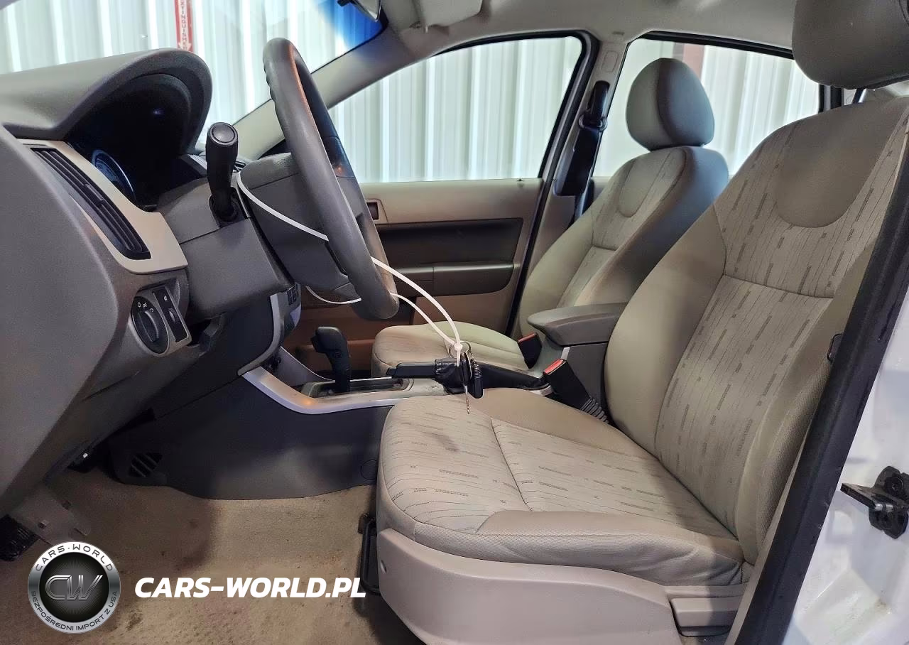 2008 Ford Focus Se VIN:1FAHP35N28W182660 - 7
