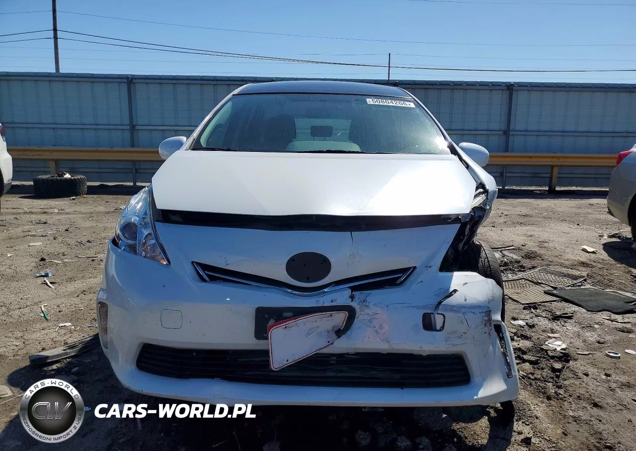 2014 Toyota Prius V Three VIN:JTDZN3EUXE3358539 - 5