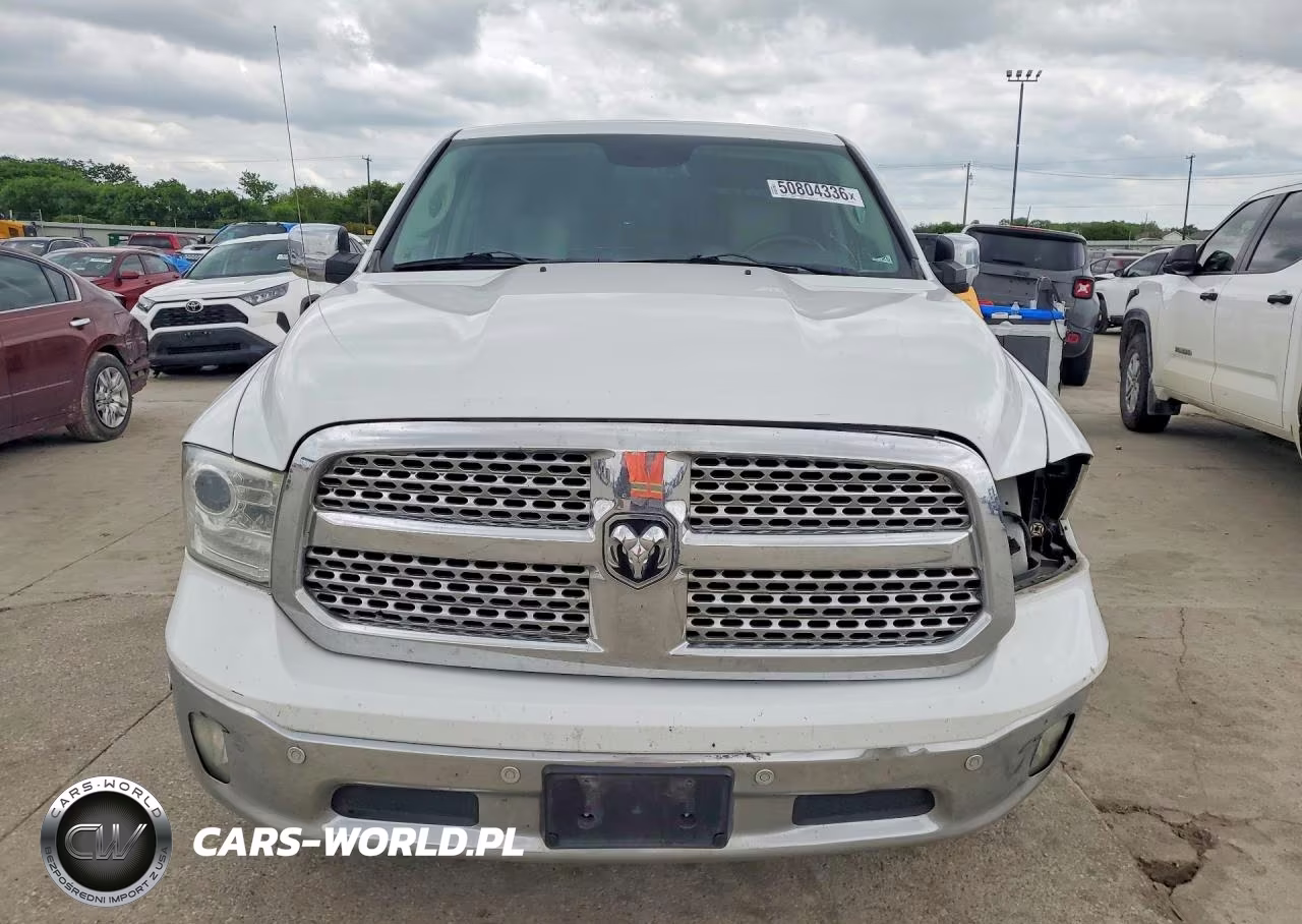 2015 Ram 1500 Laramie VIN:1C6RR6NT0FS761876 - 5