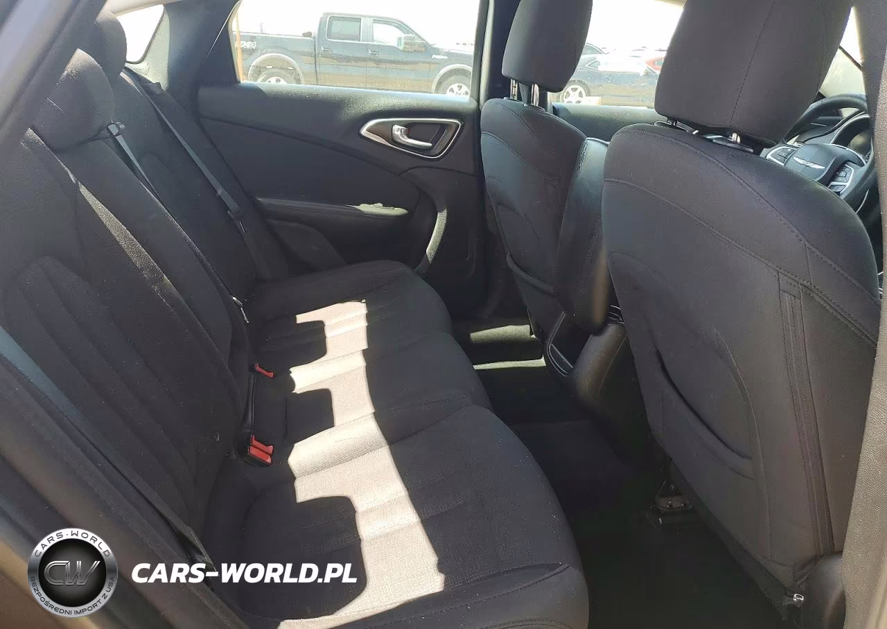 2015 Chrysler 200 Limited VIN:1C3CCCABXFN752701 - 10