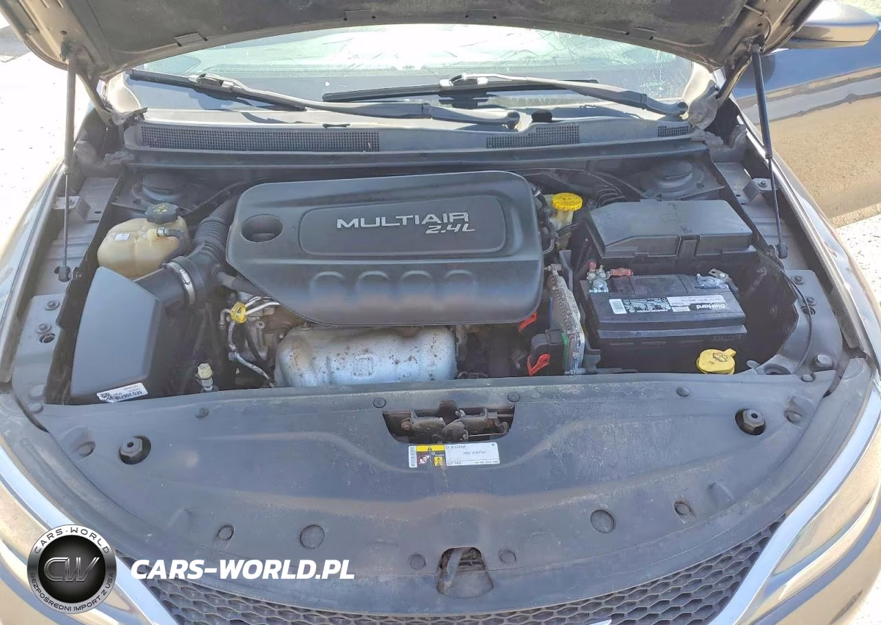 2015 Chrysler 200 Limited VIN:1C3CCCABXFN752701 - 11
