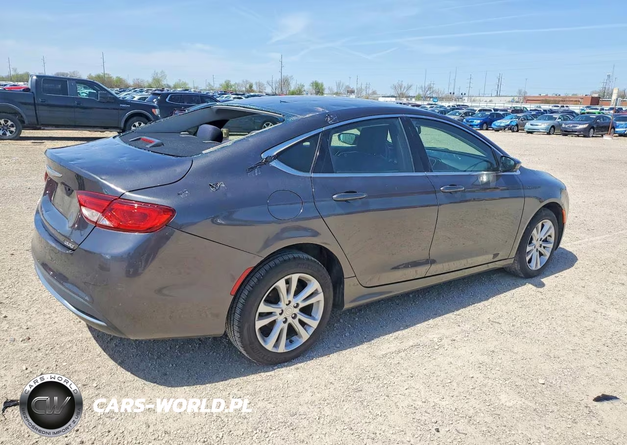 2015 Chrysler 200 Limited VIN:1C3CCCABXFN752701 - 3
