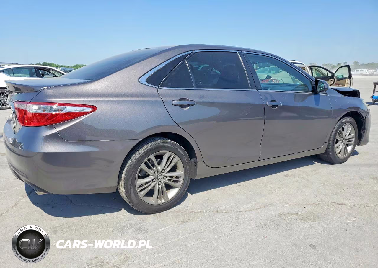 2017 Toyota Camry Se VIN:4T1BF1FK4HU339429 - 3