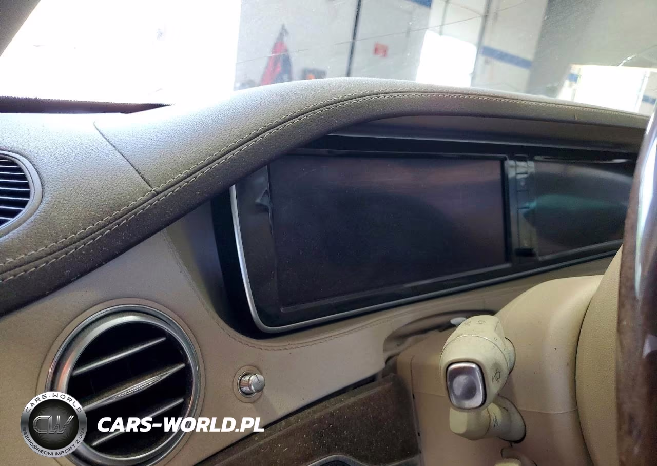 2016 Mercedes-Benz S 550 4Matic VIN:WDDUG8FB1GA263368 - 9