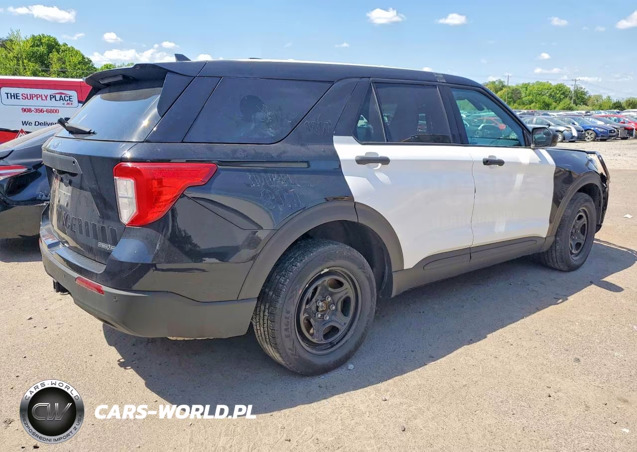 2023 Ford Explorer Police Interceptor VIN:1FM5K8AW5PNA04992 - 3