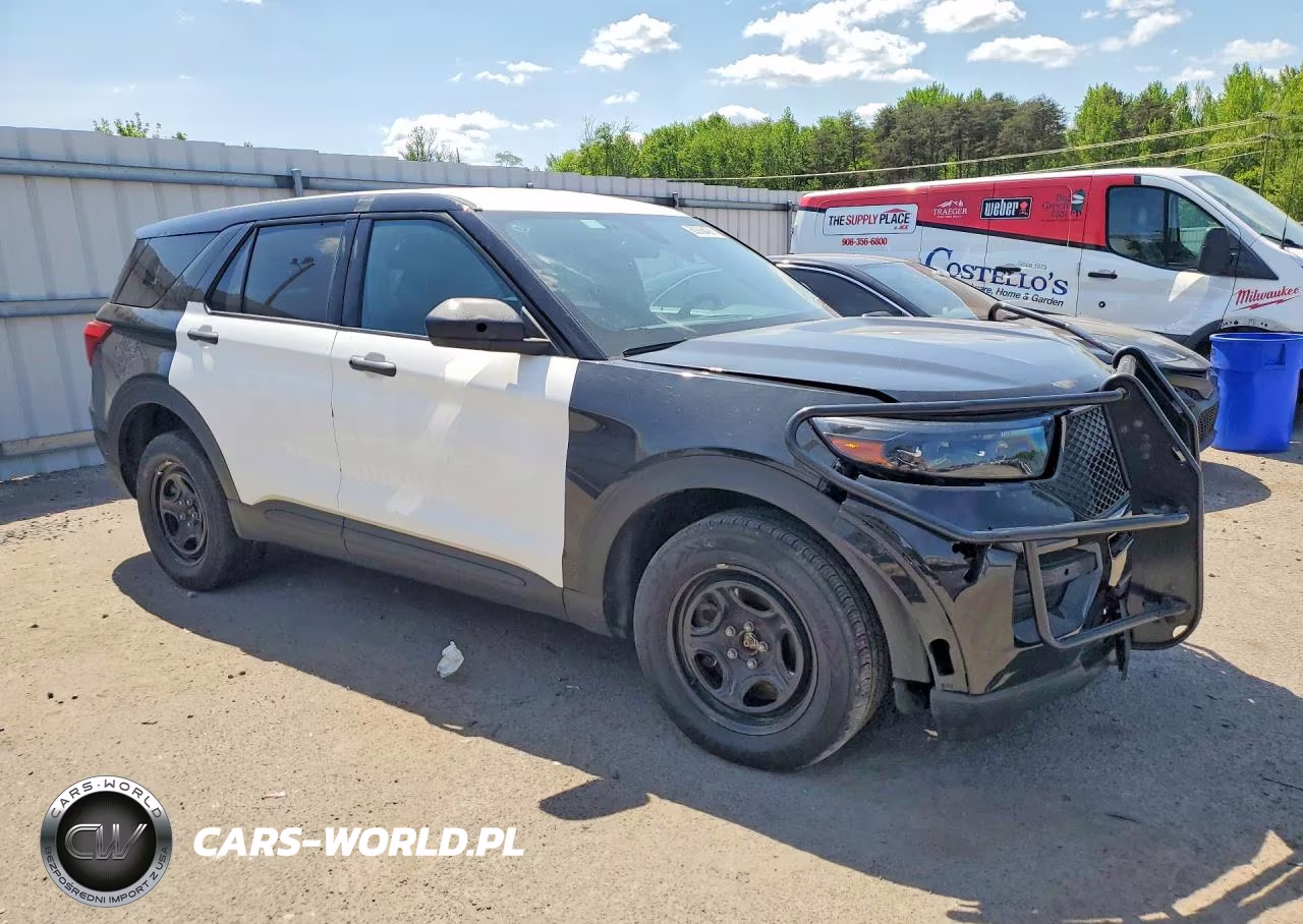 2023 Ford Explorer Police Interceptor VIN:1FM5K8AW5PNA04992 - 4