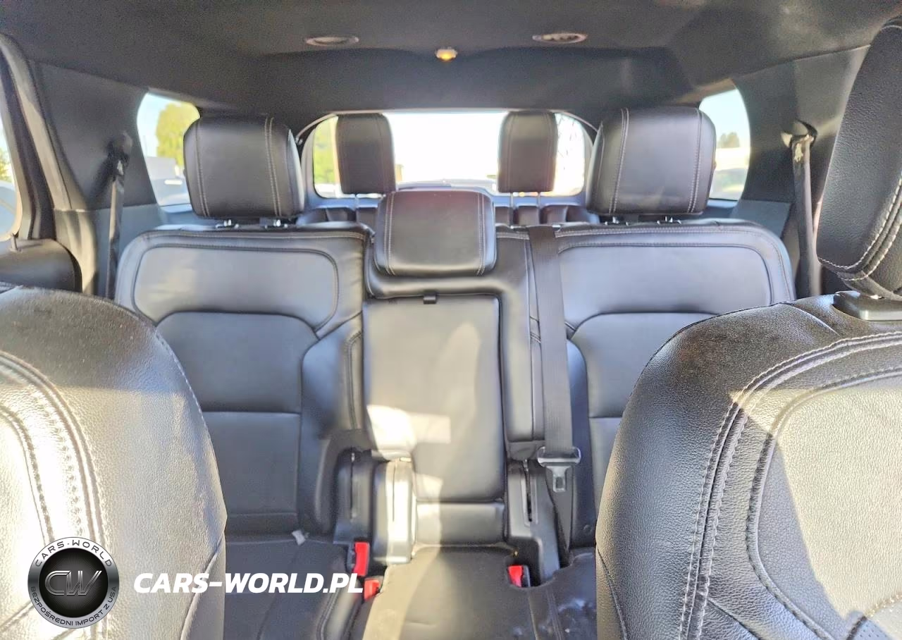 2017 Ford Explorer Limited VIN:1FM5K8F89HGD99968 - 10