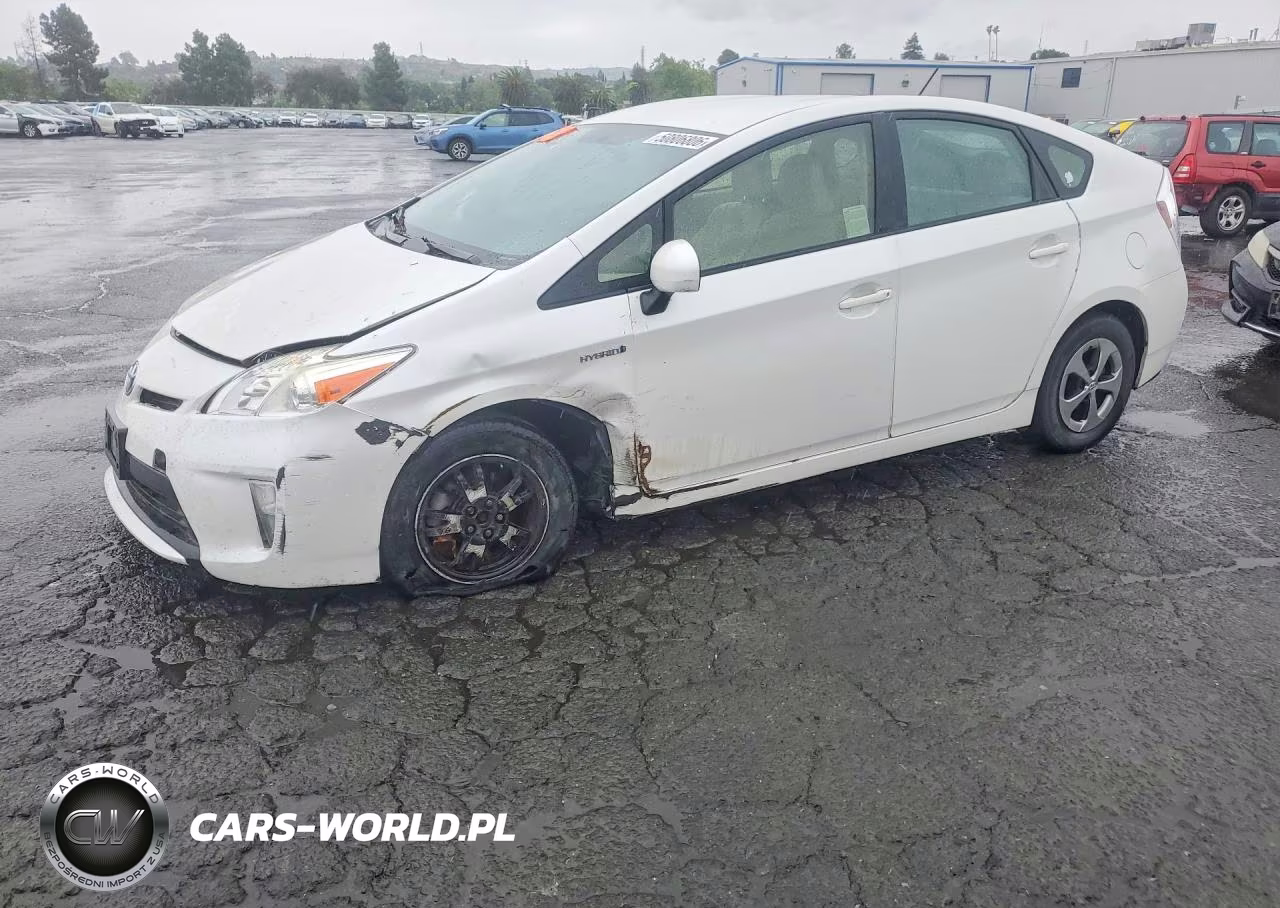2015 Toyota Prius Two – zdjęcie 1 z 12