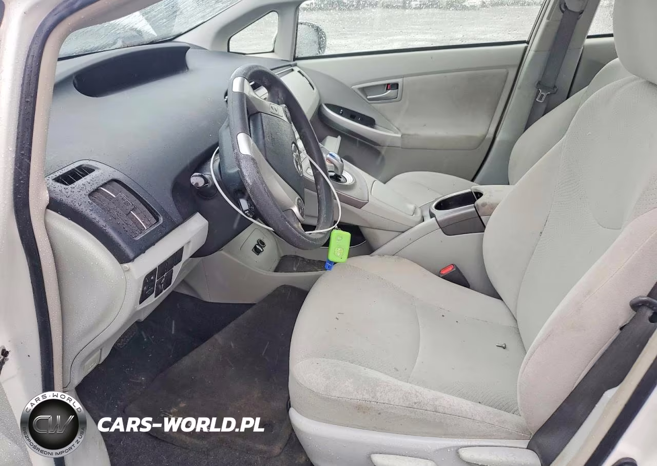 2015 Toyota Prius Two VIN:JTDKN3DU9F1887481 - 7