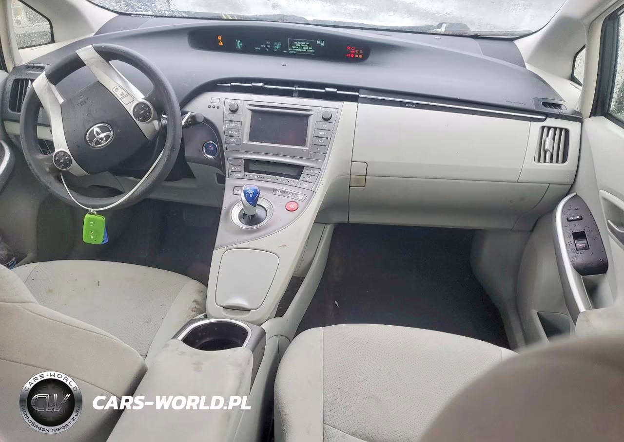 2015 Toyota Prius Two VIN:JTDKN3DU9F1887481 - 8