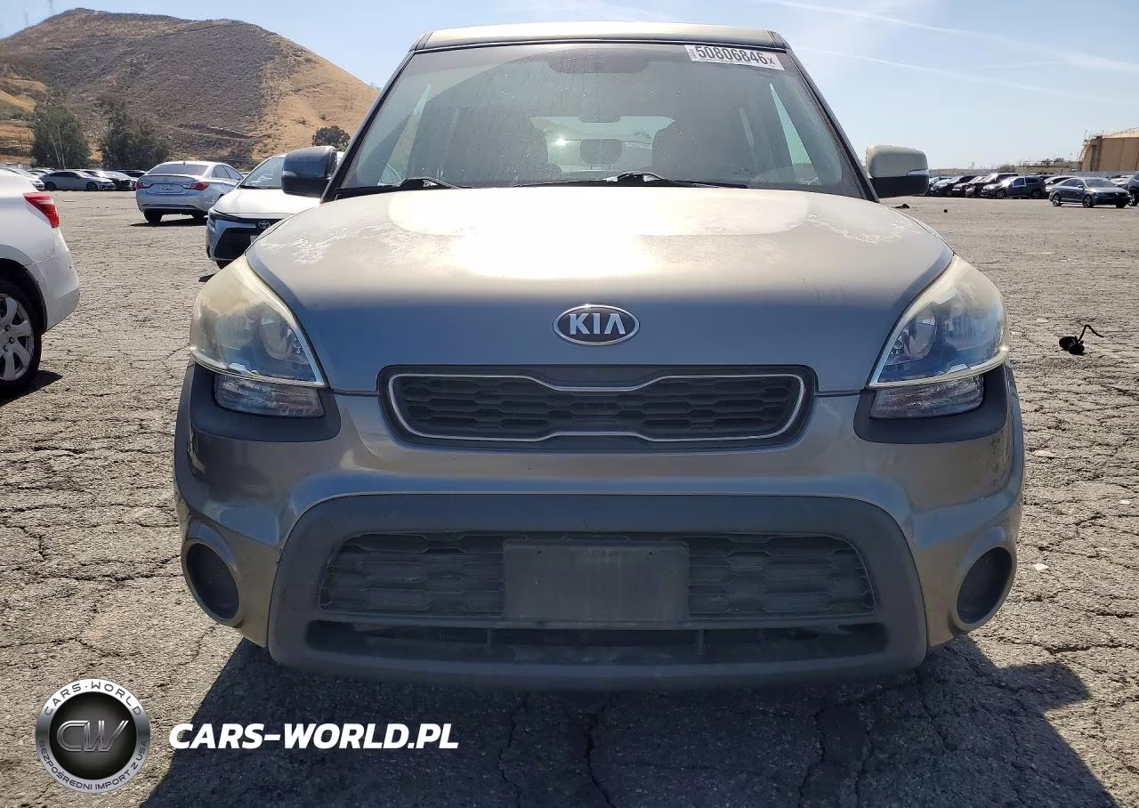 2013 Kia Soul + VIN:KNDJT2A61D7609928 - 5