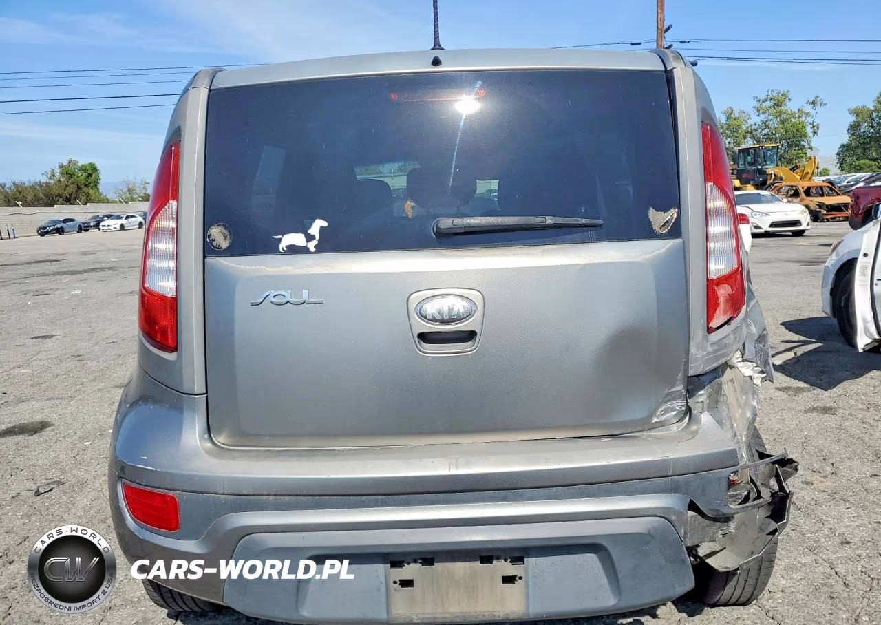 2013 Kia Soul + VIN:KNDJT2A61D7609928 - 6