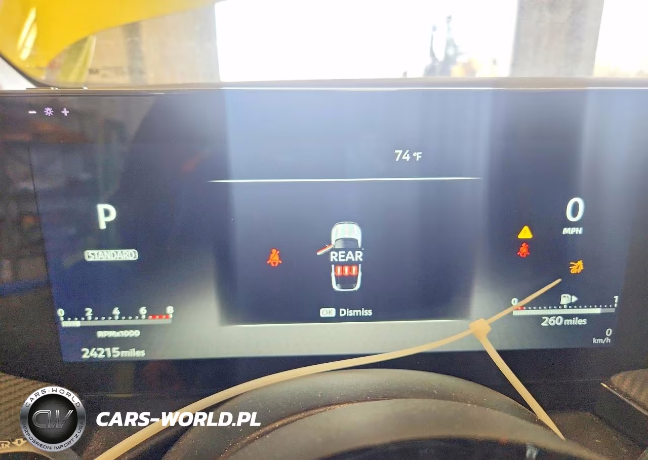 2025 Nissan Kicks Sr VIN:3N8AP6DB8SL318134 - 9