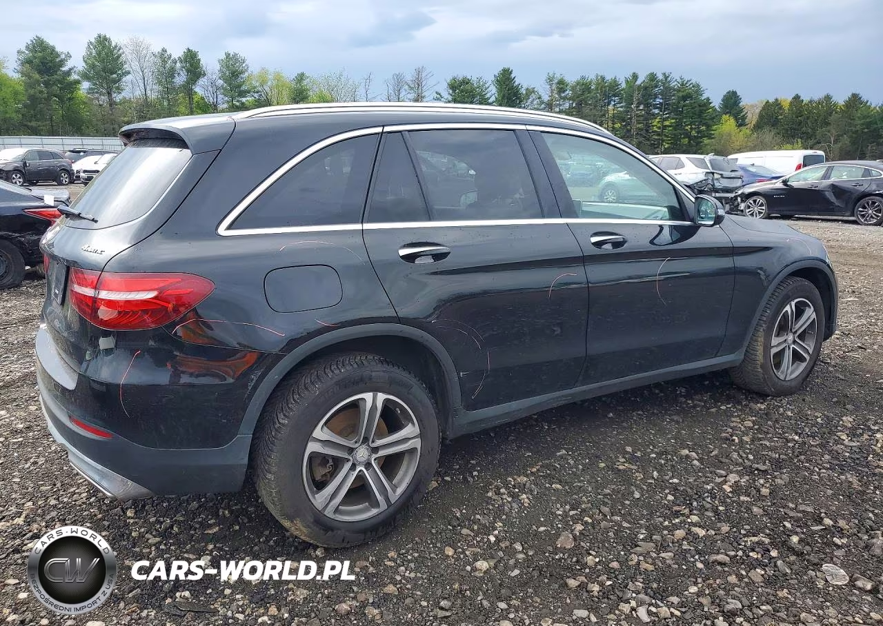 2017 Mercedes-Benz Glc 300 4Matic VIN:WDC0G4KB4HF130240 - 3