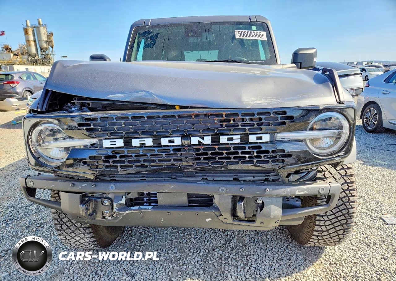 2024 Ford Bronco Wildtrak VIN:1FMEE2BP5RLA89634 - 5