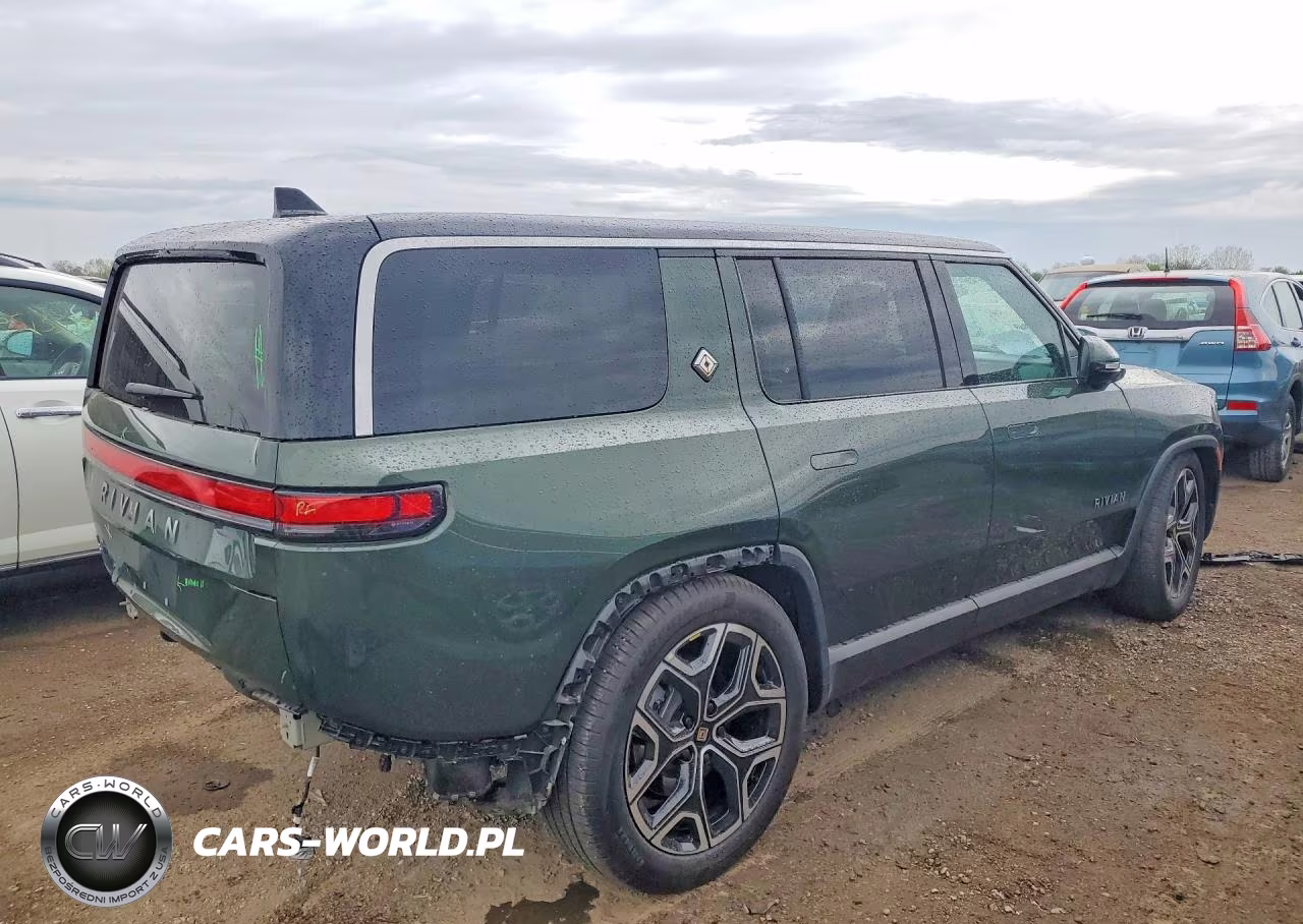 2025 Rivian R1S Adventure VIN:7PDSGBBA6SN057582 - 3