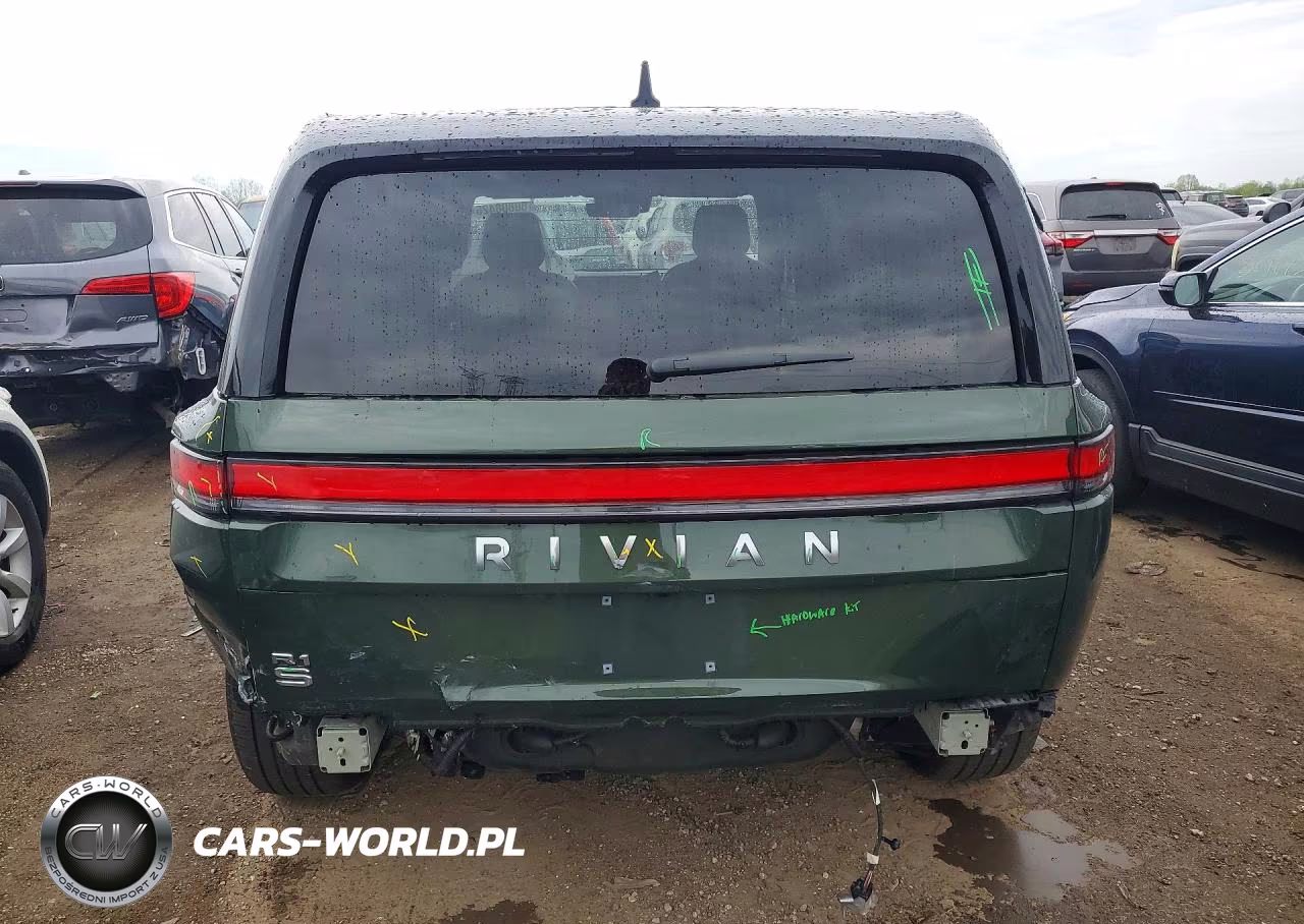 2025 Rivian R1S Adventure VIN:7PDSGBBA6SN057582 - 6