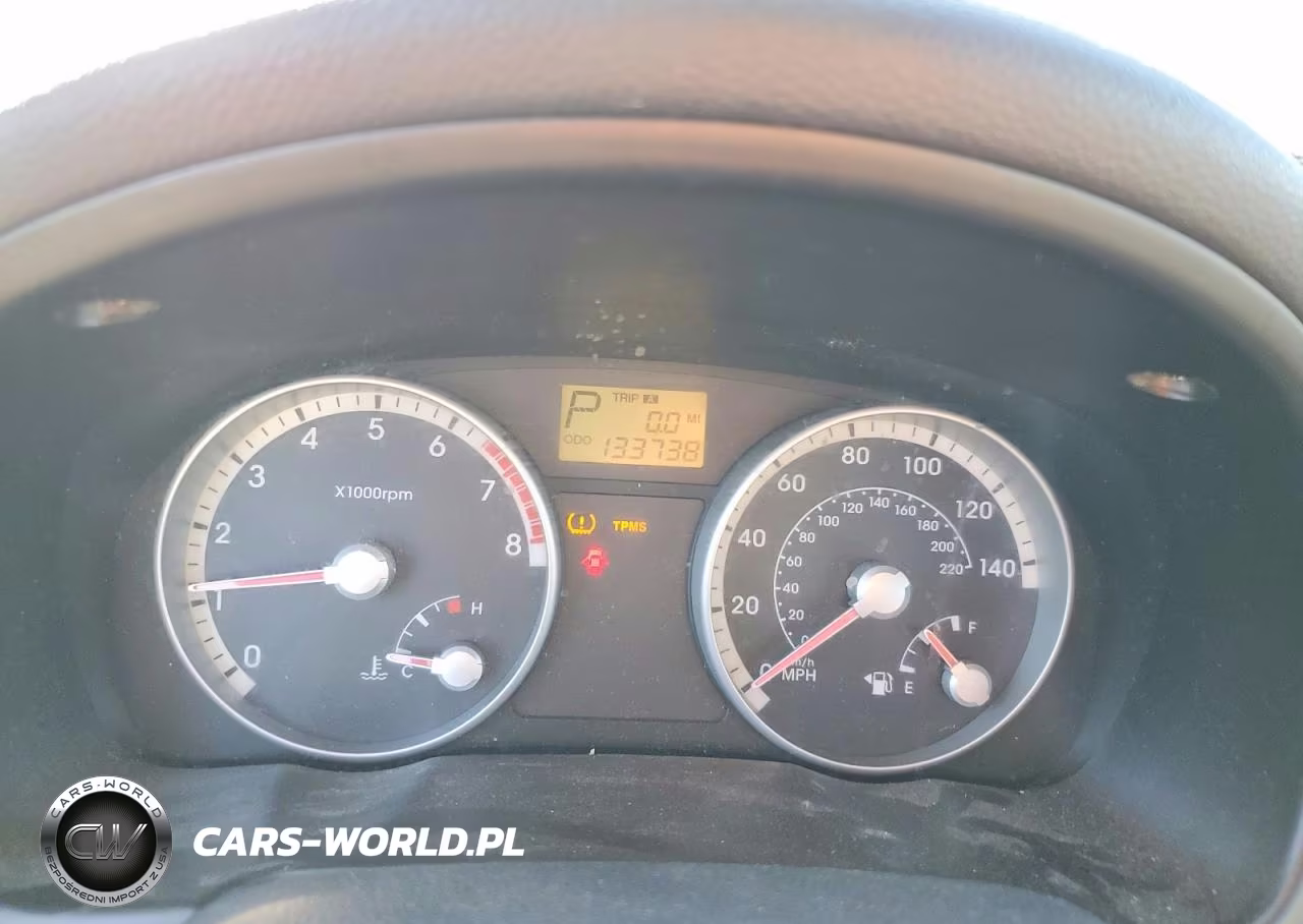 2008 Hyundai Accent Gls VIN:KMHCN46C28U233286 - 9