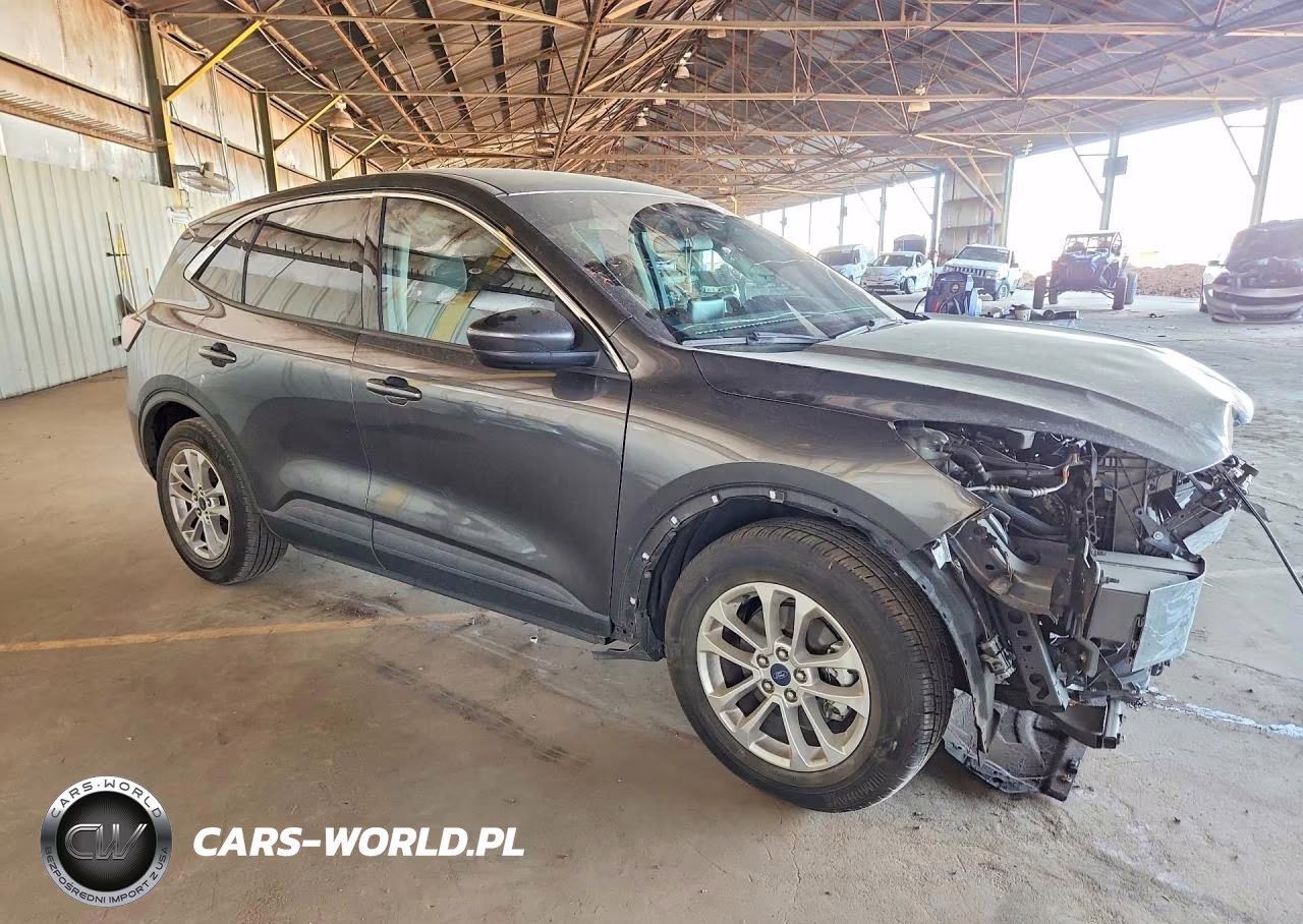 2020 Ford Escape Se VIN:1FMCU0G64LUB79065 - 4