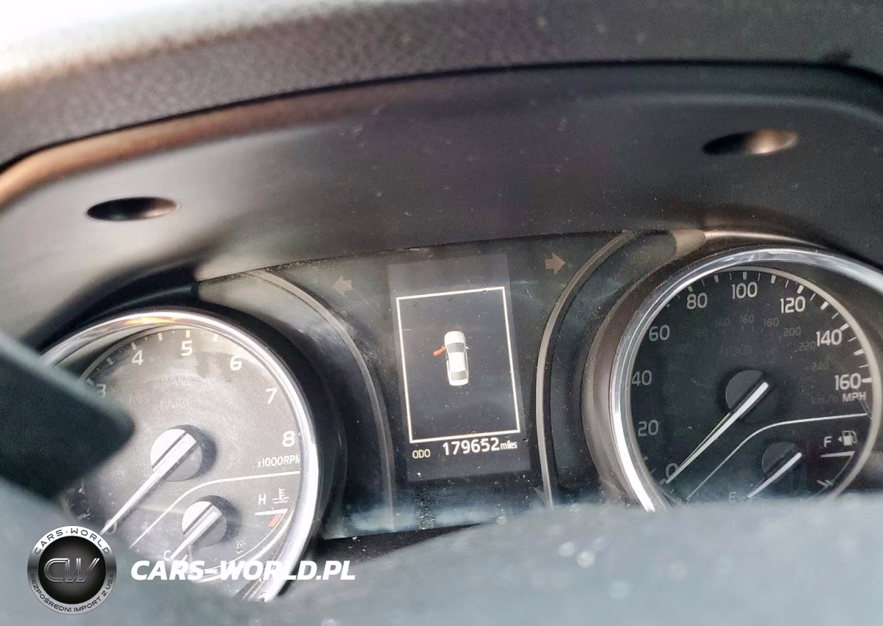 2019 Toyota Camry L VIN:4T1B11HK4KU257283 - 9