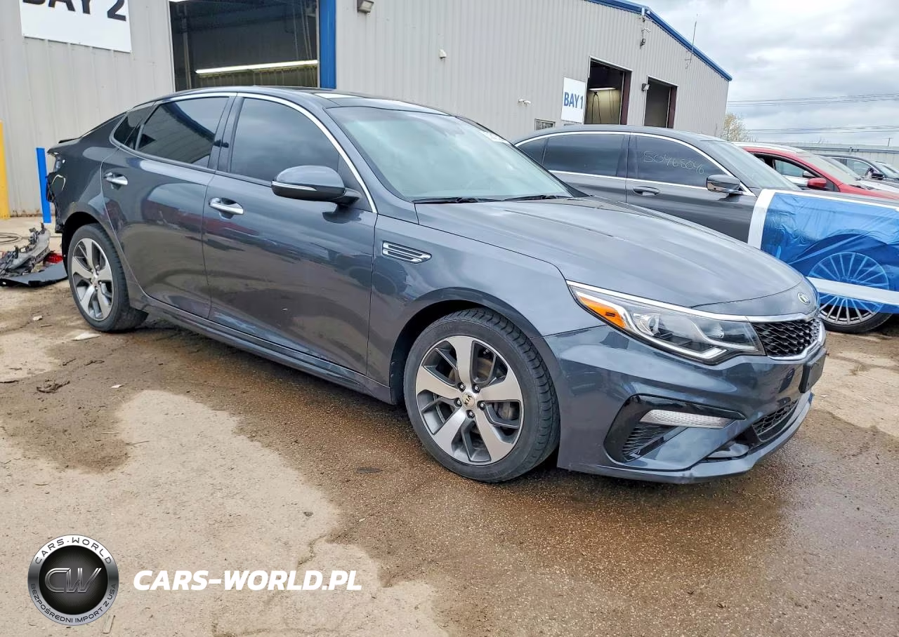 2020 Kia Optima S VIN:5XXGT4L31LG409338 - 4