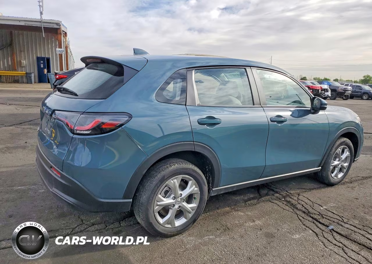 2025 Honda Hr-V Lx VIN:3CZRZ2H37SM797073 - 3