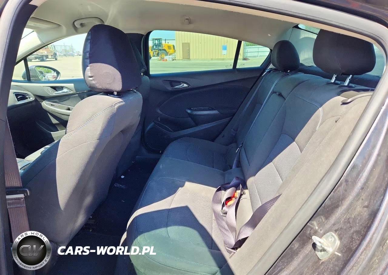 2017 Chevrolet Cruze Lt VIN:1G1BE5SM0H7182155 - 10