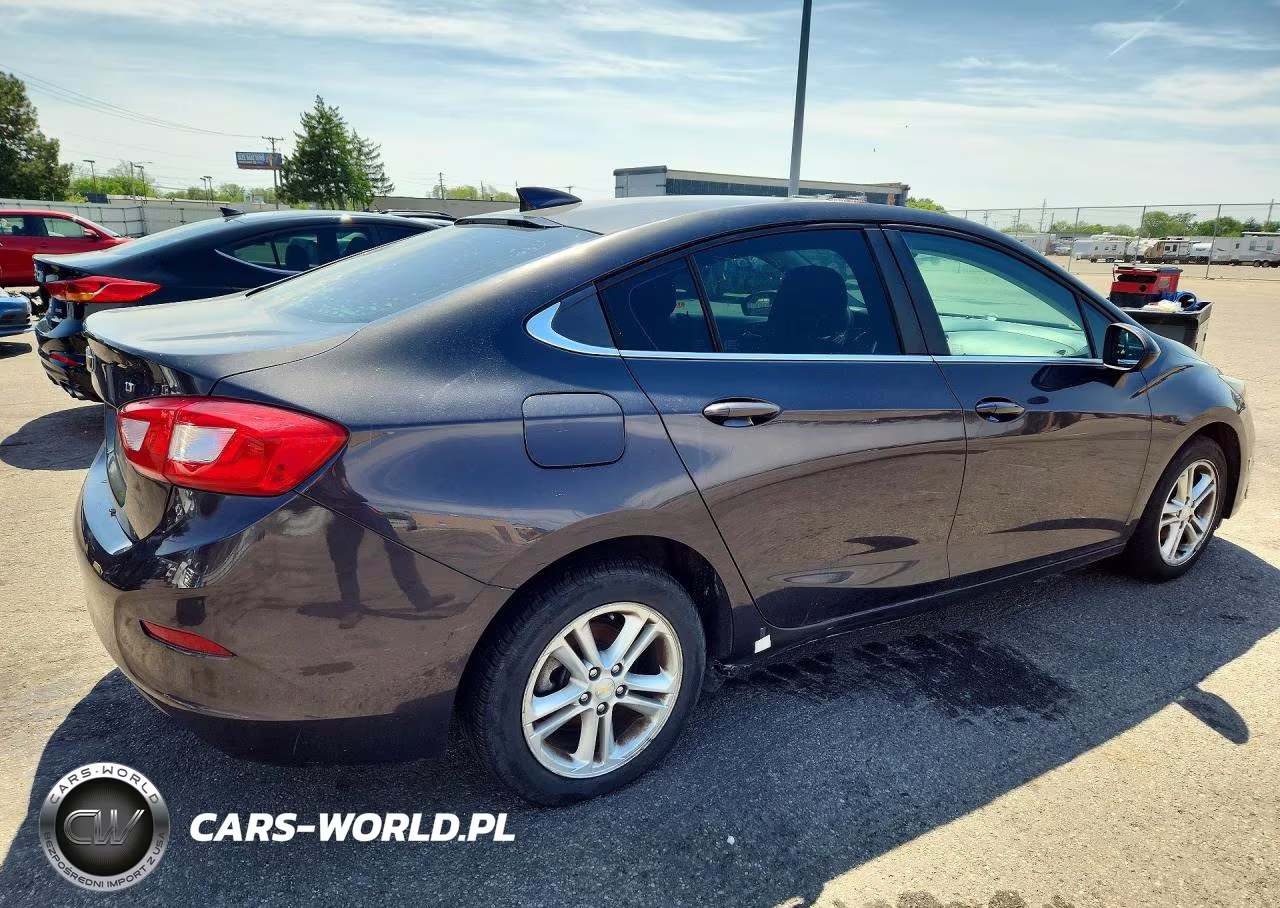 2017 Chevrolet Cruze Lt VIN:1G1BE5SM0H7182155 - 3