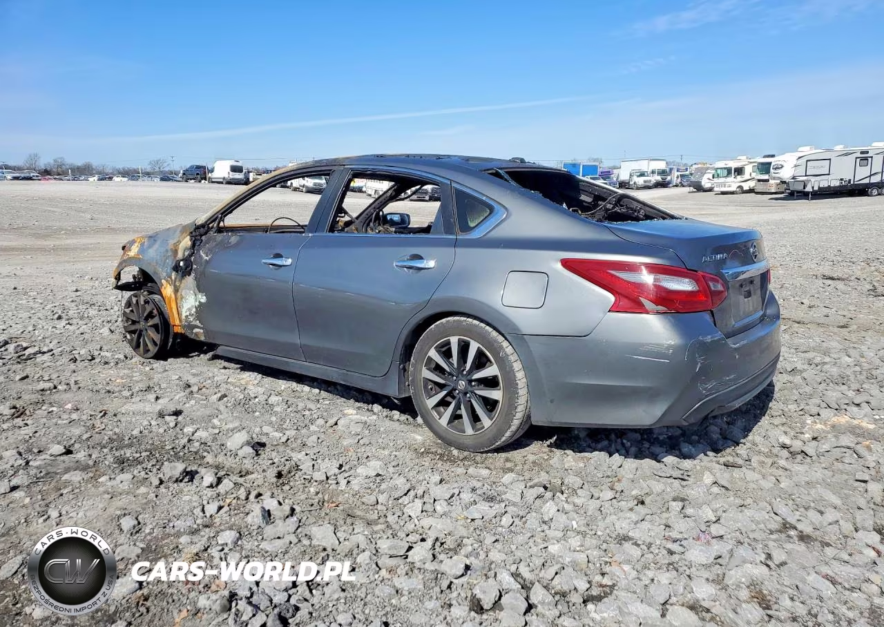 2018 Nissan Altima 2.5 VIN:1N4AL3AP4JC105591 - 2