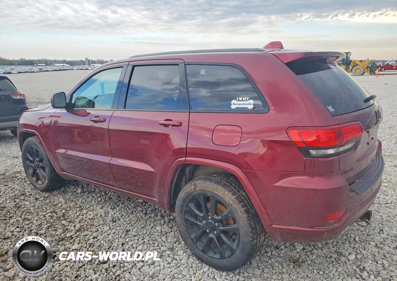 2018 Jeep Grand Cherokee Laredo VIN:1C4RJFAG9JC487024 - 2