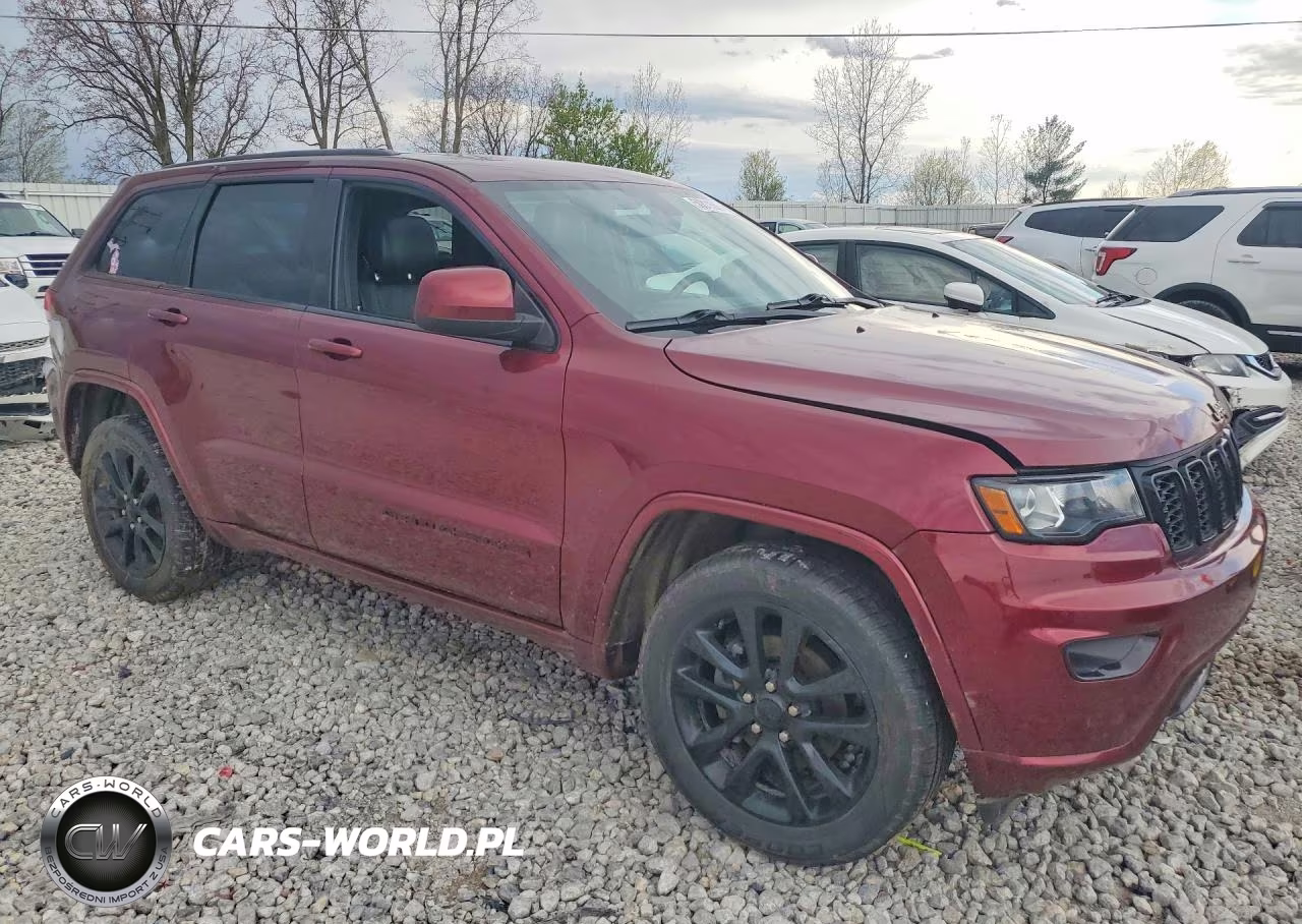 2018 Jeep Grand Cherokee Laredo VIN:1C4RJFAG9JC487024 - 4