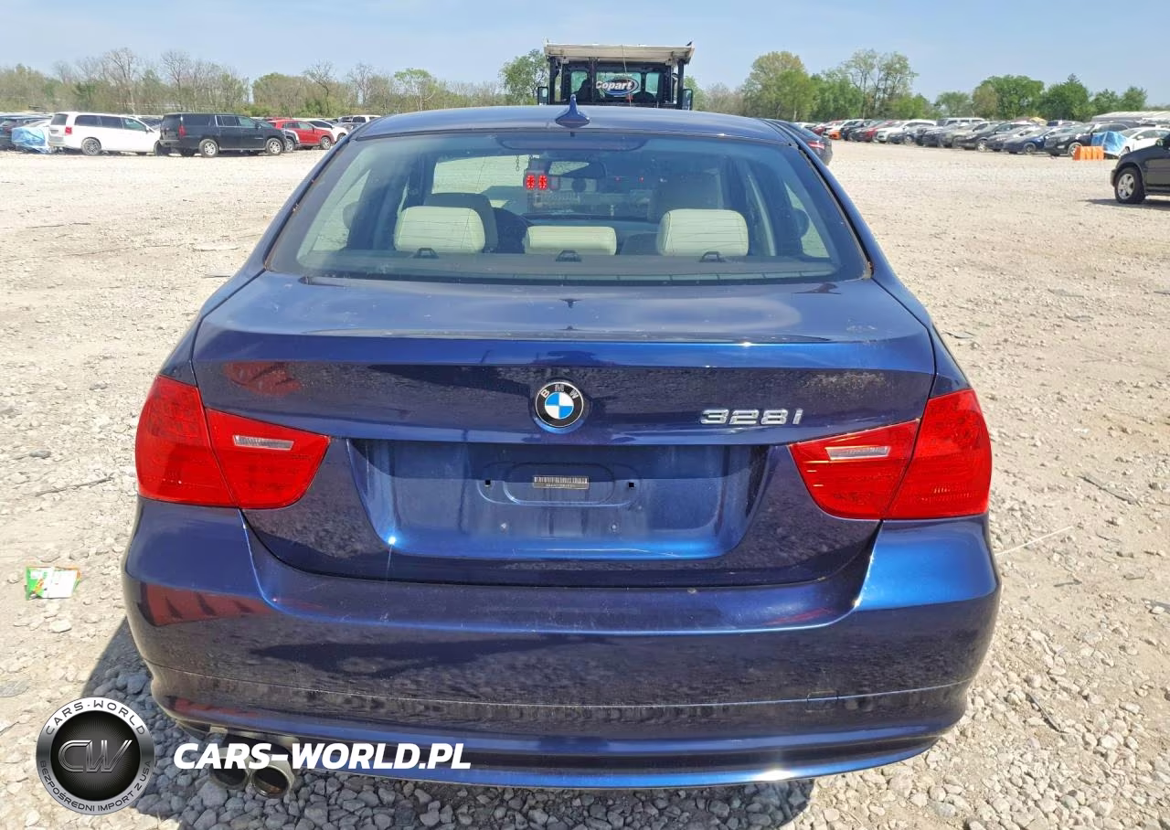 2011 BMW 328 Xi VIN:WBAPK7C58BA971735 - 6