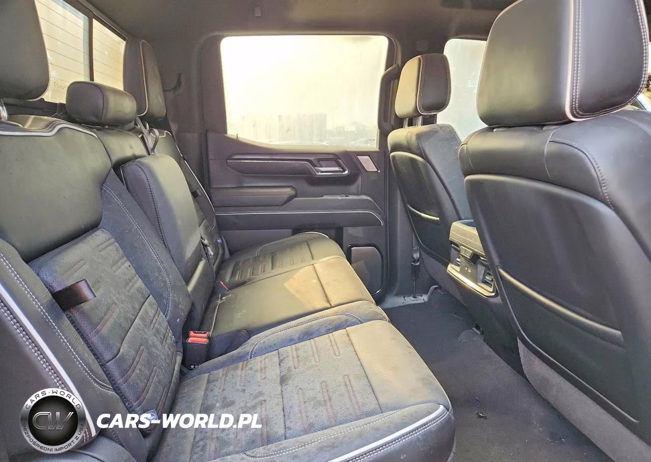 2024 GMC Sierra K1500 At4X VIN:3GTUUFE83RG200144 - 10