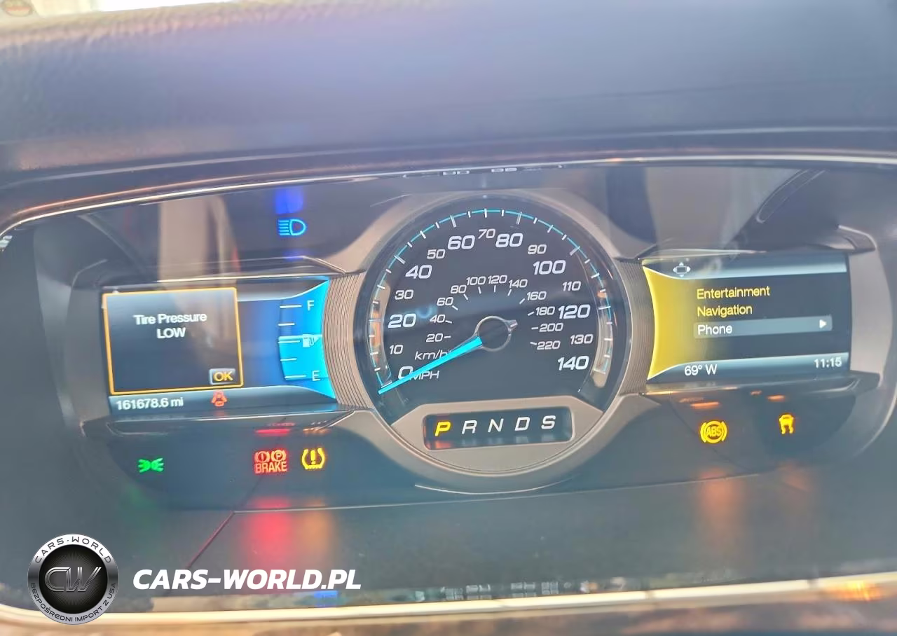 2015 Ford Taurus Limited VIN:1FAHP2F81FG102968 - 9