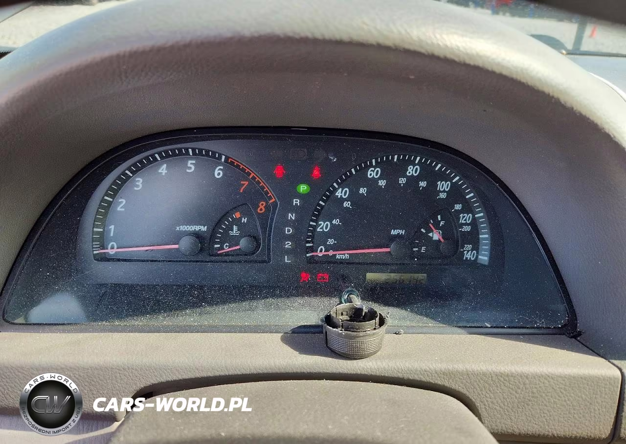 2002 Toyota Camry Le VIN:4T1BE32K12U036040 - 9