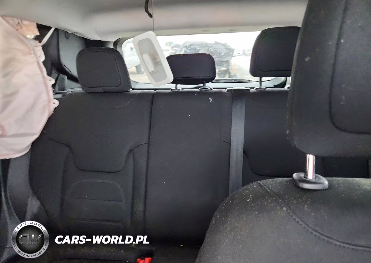 2018 Jeep Renegade VIN:ZACCJABB3JPJ35738 - 10