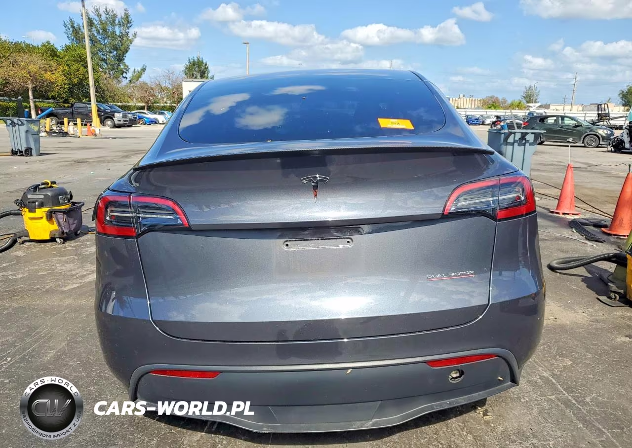 2023 Tesla Model Y VIN:7SAYGDEF4PF911501 - 6
