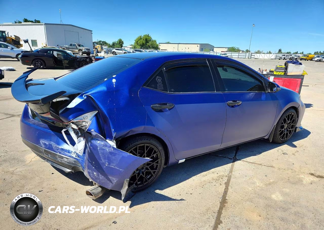 2019 Toyota Corolla Se VIN:5YFBURHE4KP886799 - 3