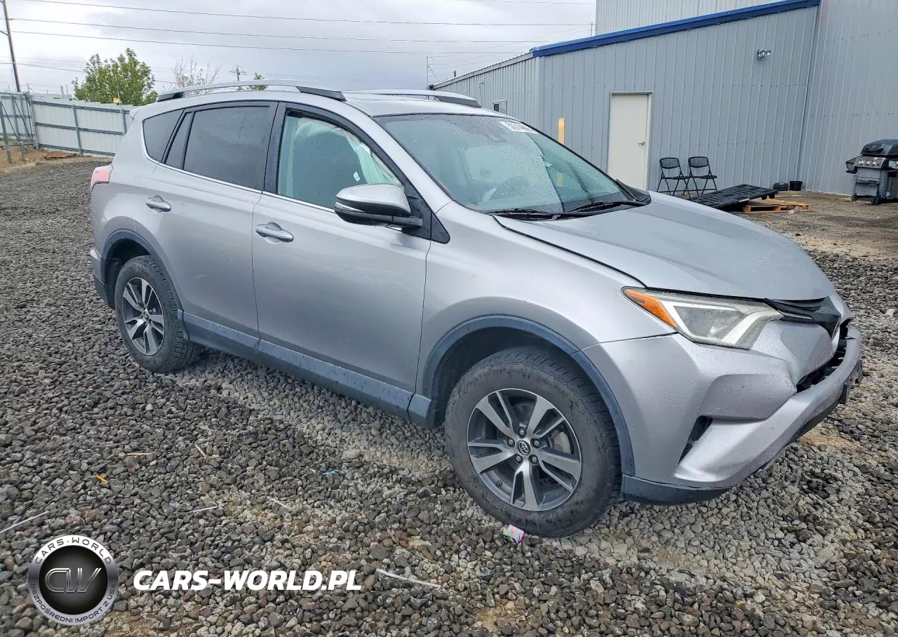2017 Toyota Rav4 Xle VIN:2T3RFREV9HW620870 - 4
