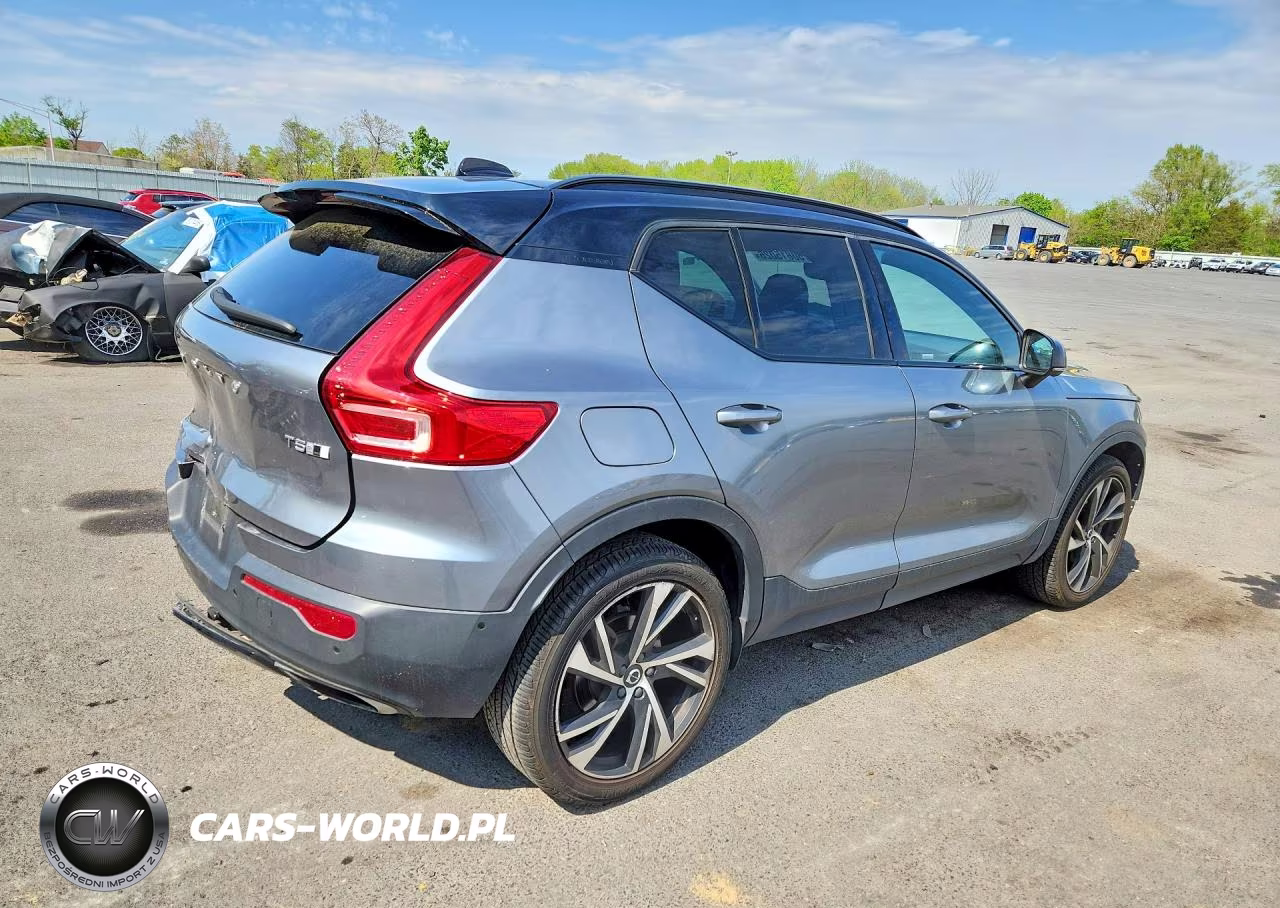 2019 Volvo Xc40 T5 R-Design VIN:YV4162UM9K2117222 - 3