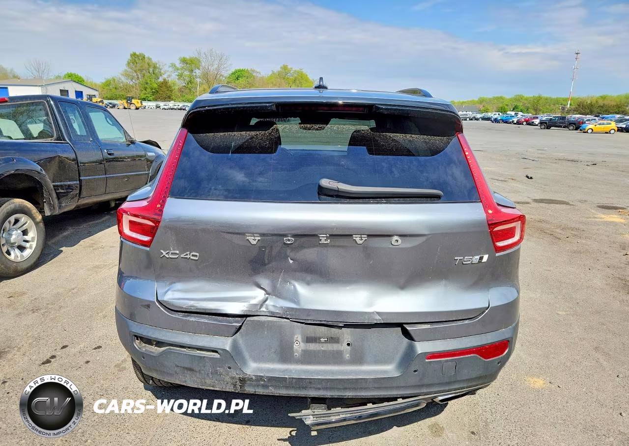 2019 Volvo Xc40 T5 R-Design VIN:YV4162UM9K2117222 - 6