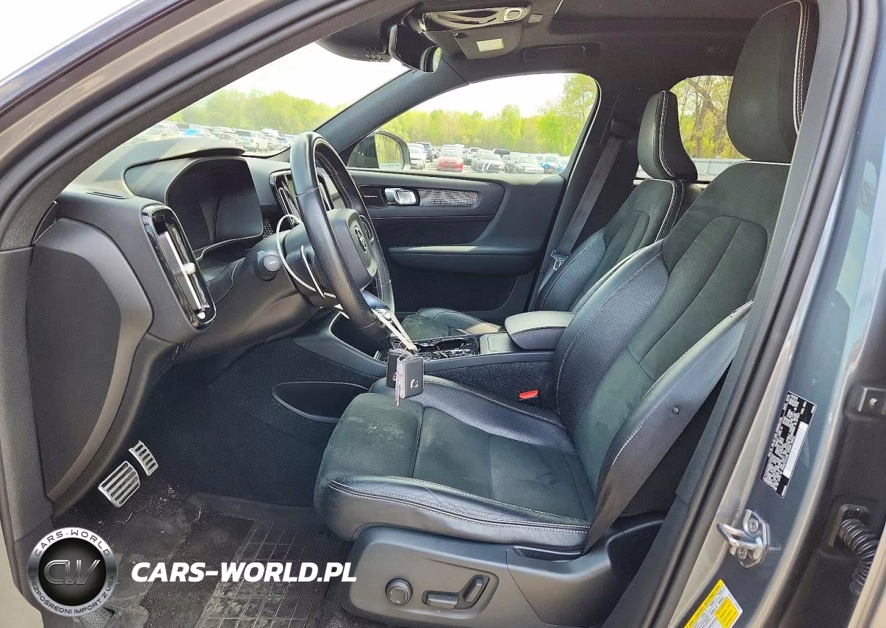 2019 Volvo Xc40 T5 R-Design VIN:YV4162UM9K2117222 - 7