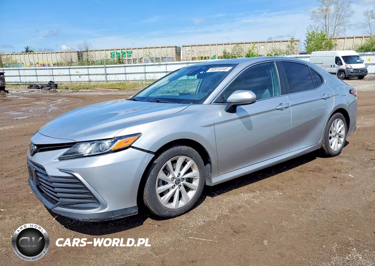 2022 Toyota Camry Le