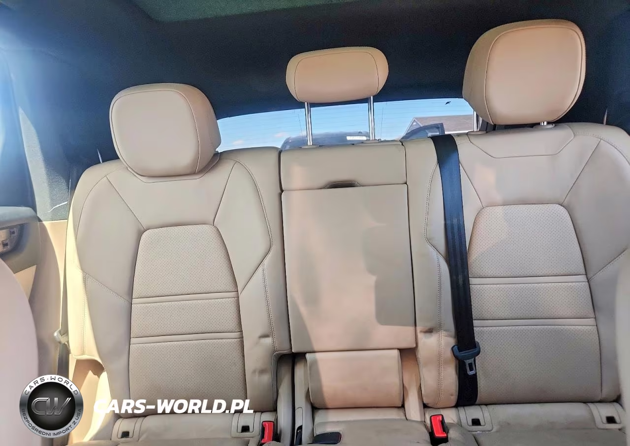2023 Porsche Cayenne S VIN:WP1AB2AY7PDA15403 - 10